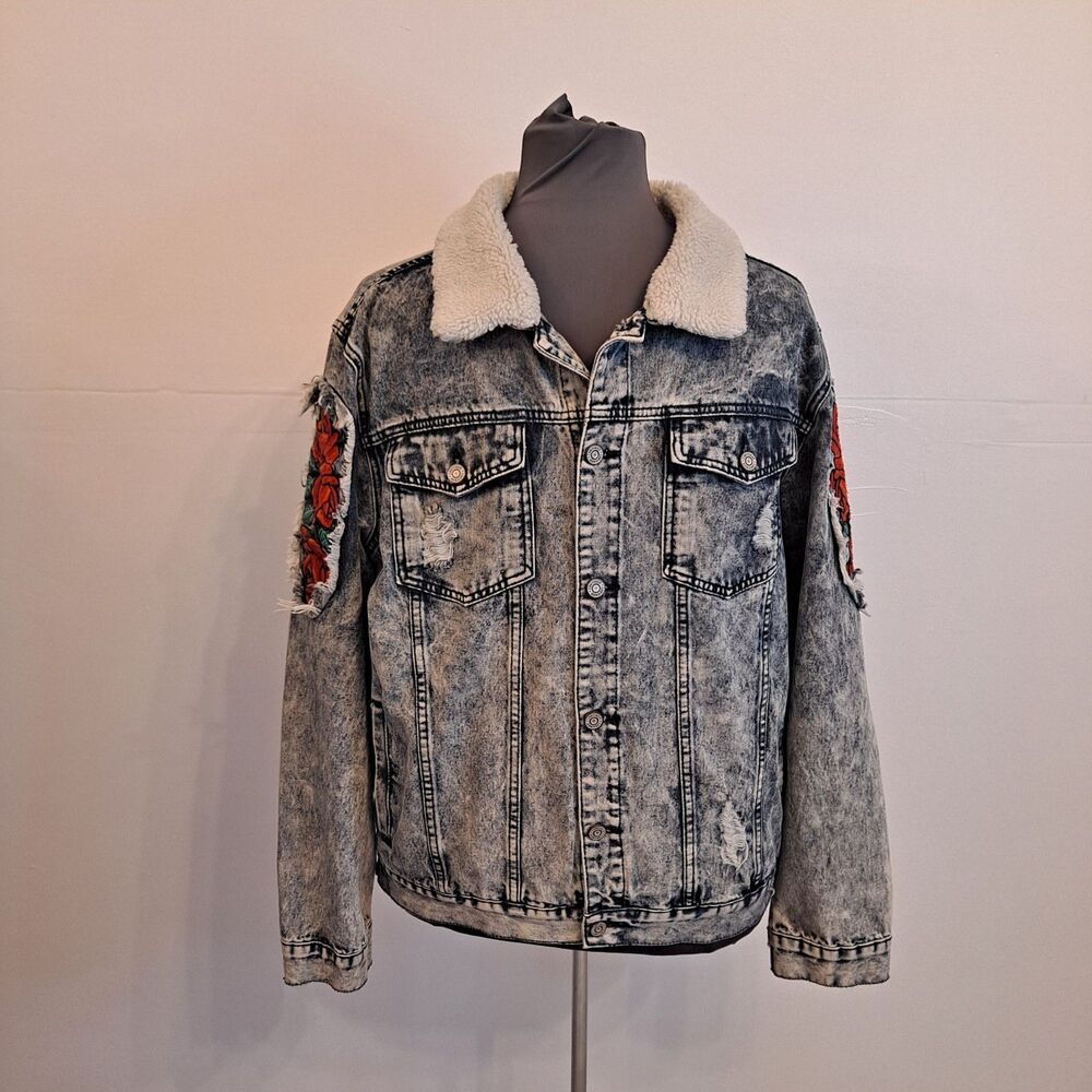Contender Roses/Beast Distressed Demin Jacket Size 2XL Lt Indigo Sherpa Collar
